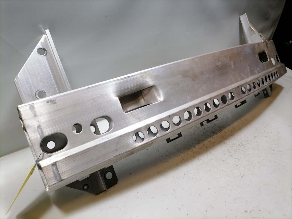 Mini One R50 original Tr&auml;ger Verst&auml;rkung Sto&szlig;stange Stossf&auml;nger vorn Bj.2001